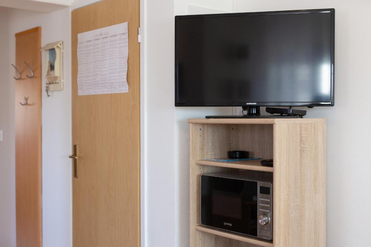 Apartman Noel Krk Town Eksteriør billede