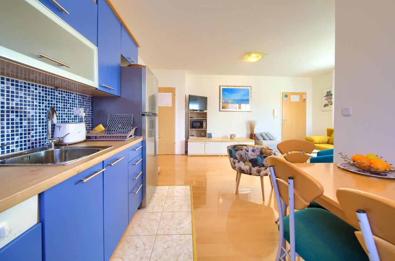 Apartman Noel Krk Town Eksteriør billede